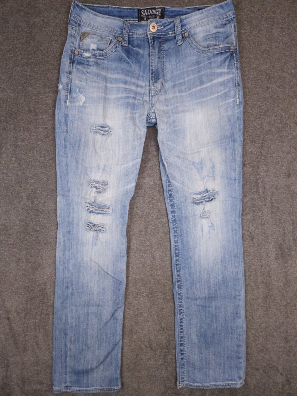 Salvage Jeans Men 34 (32x30) Mayhem Buckle Regular Fit Distressed Light Wash